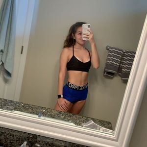 Meet your Posher, Kaely